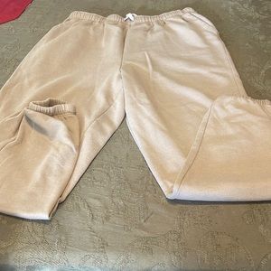 Used men’s pant size L by so
